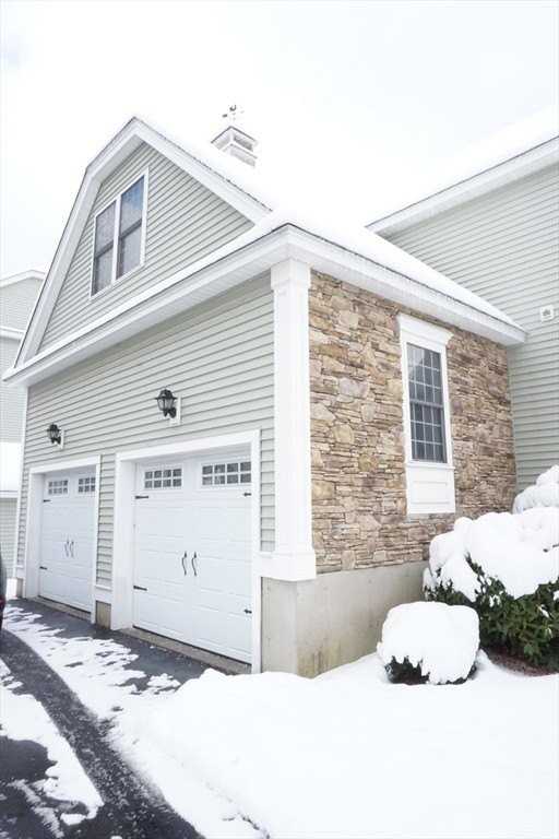 118 Smith St Unit 118 #118 - Photo 2 of 26