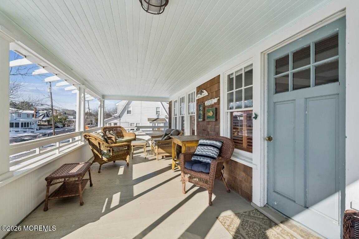 54 Osborne Ave - Photo 5 of 30