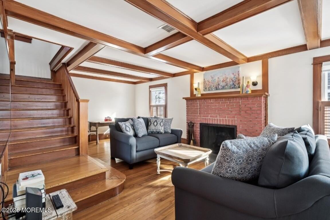 54 Osborne Ave - Photo 7 of 30