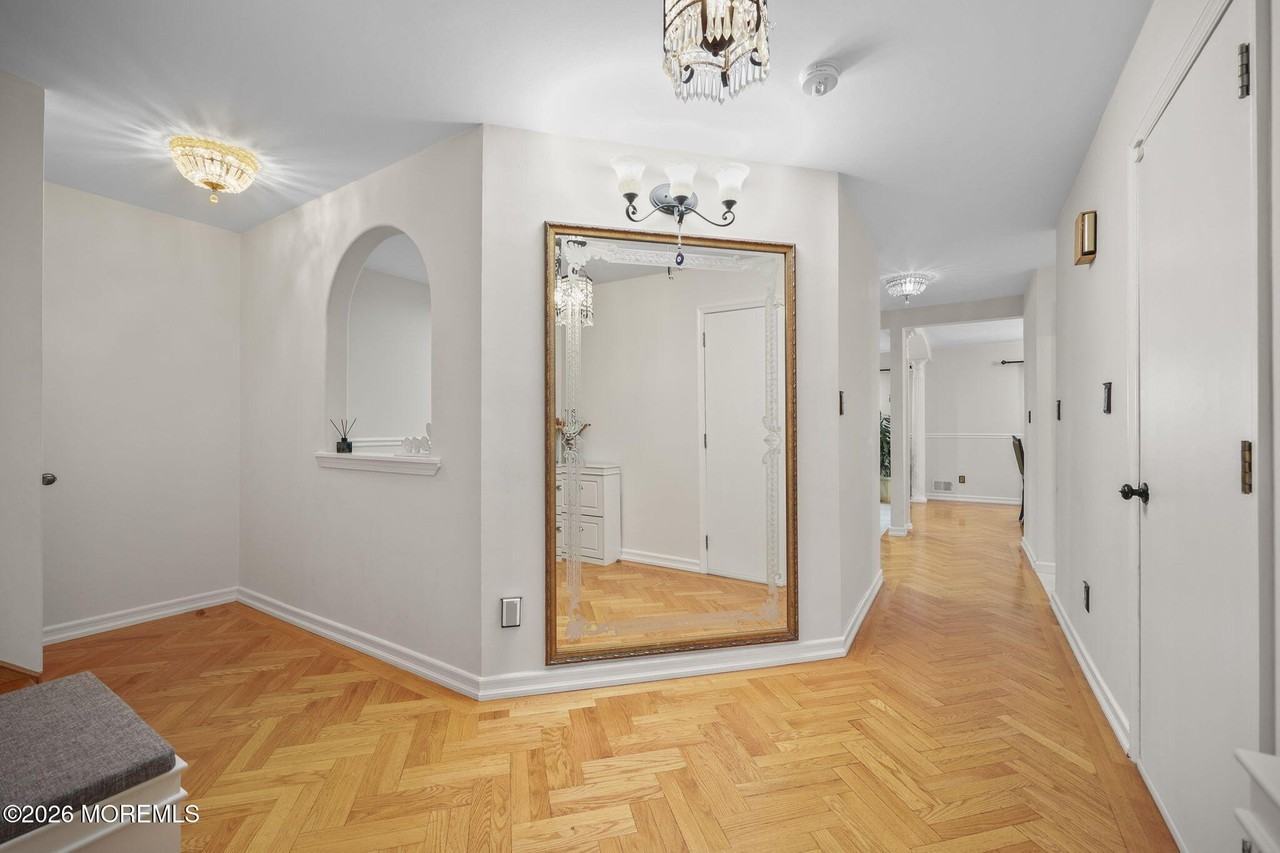 10 Kinglet Ave - Photo 5 of 38