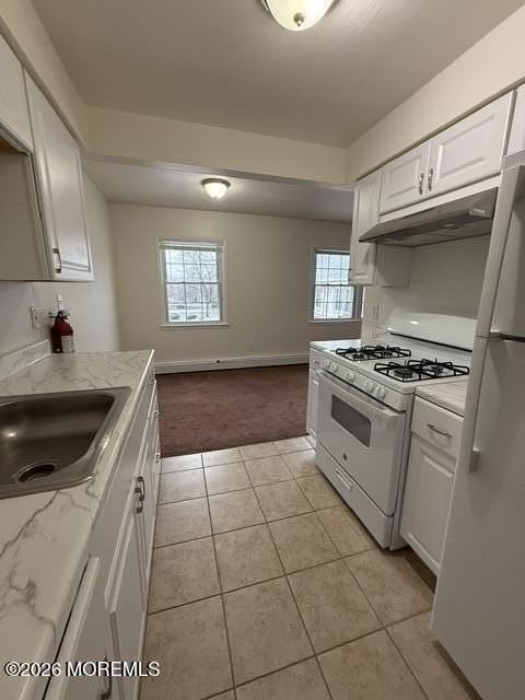 64 Stonehurst Blvd Apt E #E - Photo 3 of 15