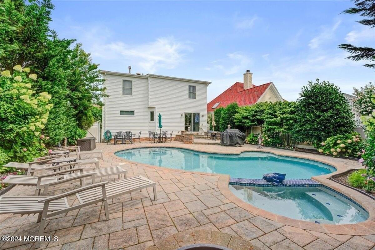 314 Washington Ave - Photo 2 of 26