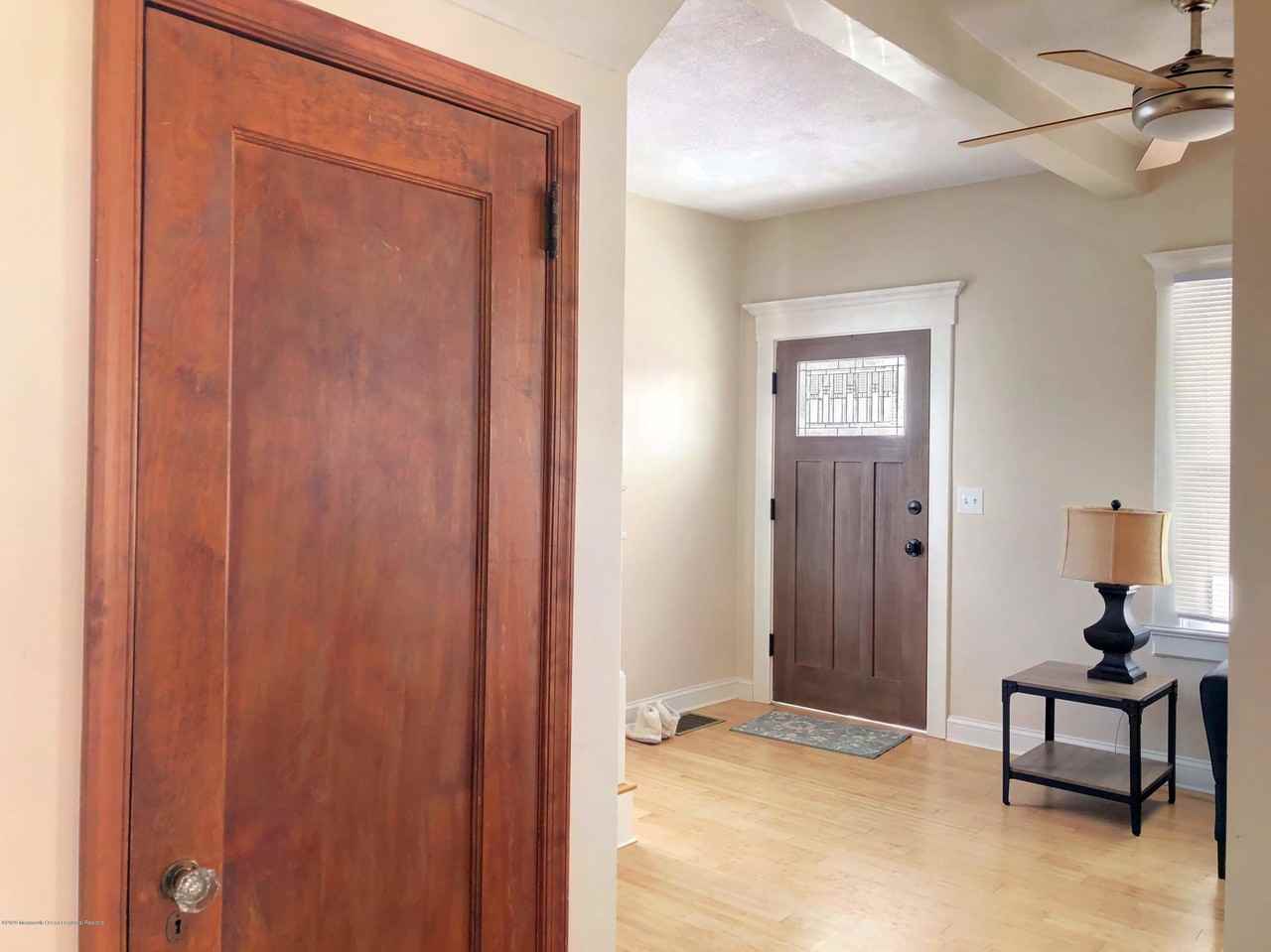 1213 4th Ave - Photo 6 of 18