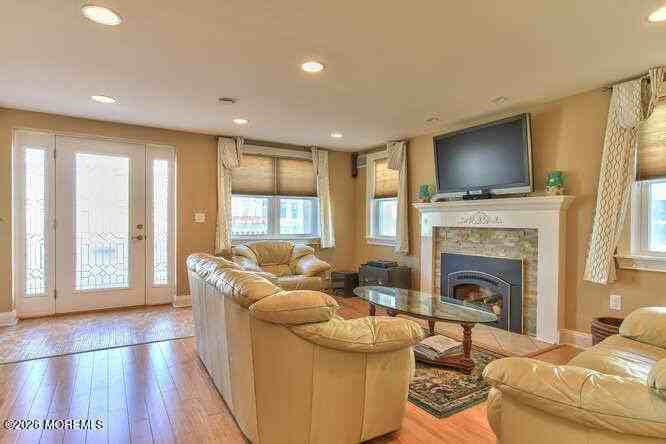 106 Elizabeth Ave - Photo 2 of 24