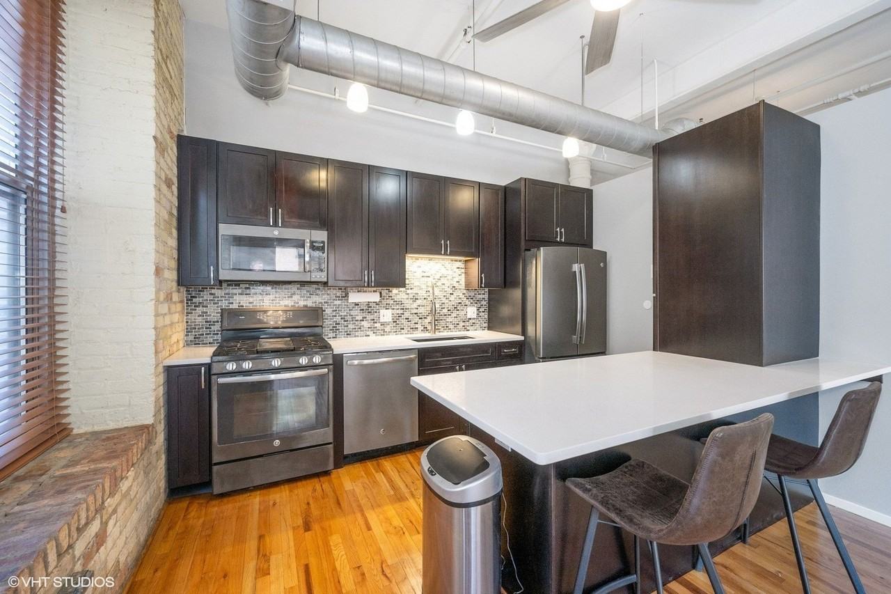 420 S Clinton St Apt 118a #118A - Photo 3 of 14