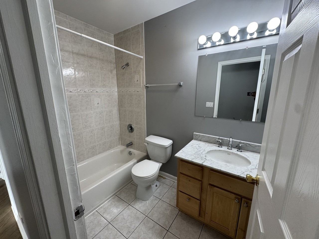542 E 48th St Apt 3e #3E - Photo 7 of 12
