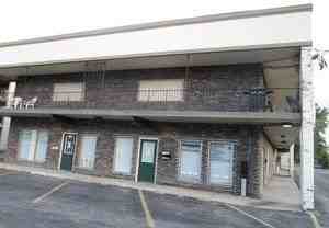 7925 W 103rd St Apt 8 #8