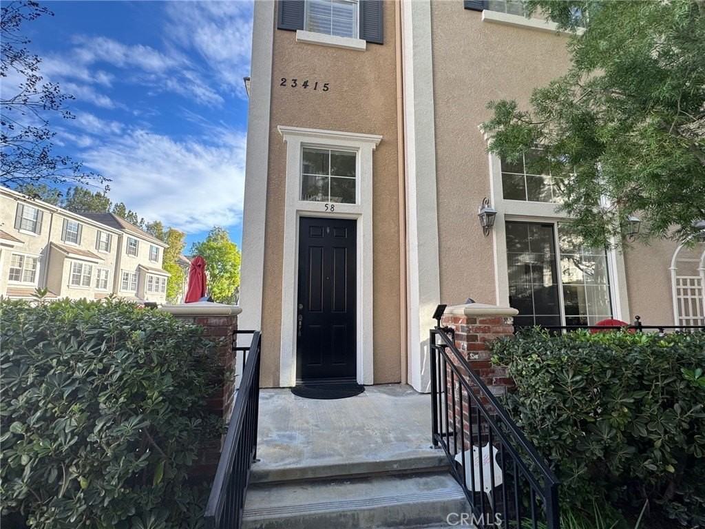 23415 Shorebreak Ln - Photo 4 of 50