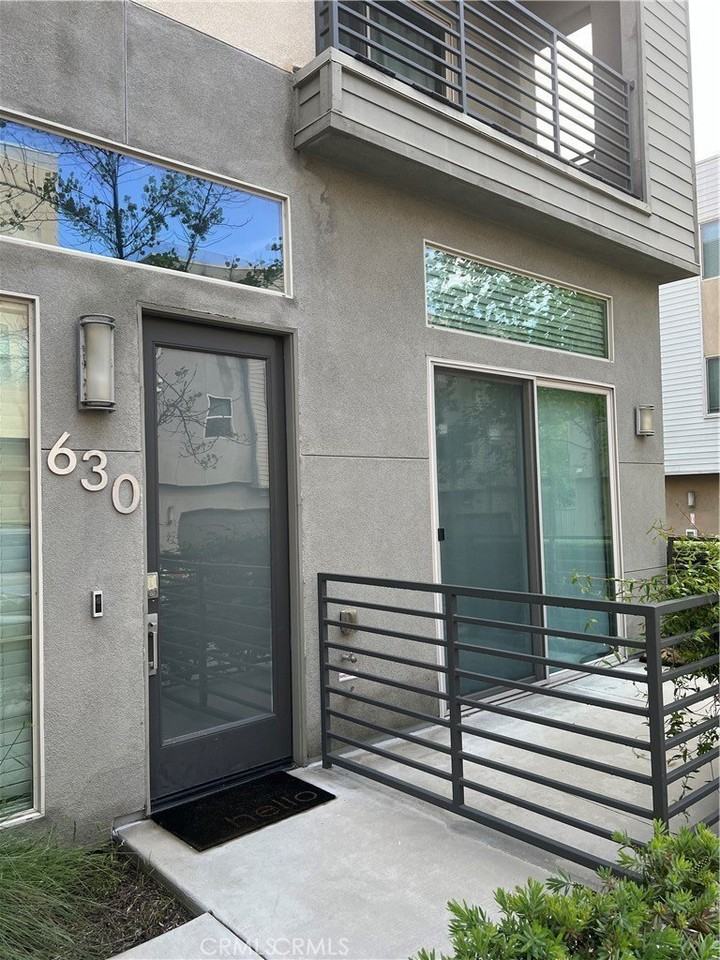 630 Chandler Walk - Photo 3 of 15