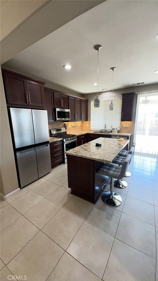 29348 Castlewood Dr - Photo 7 of 38