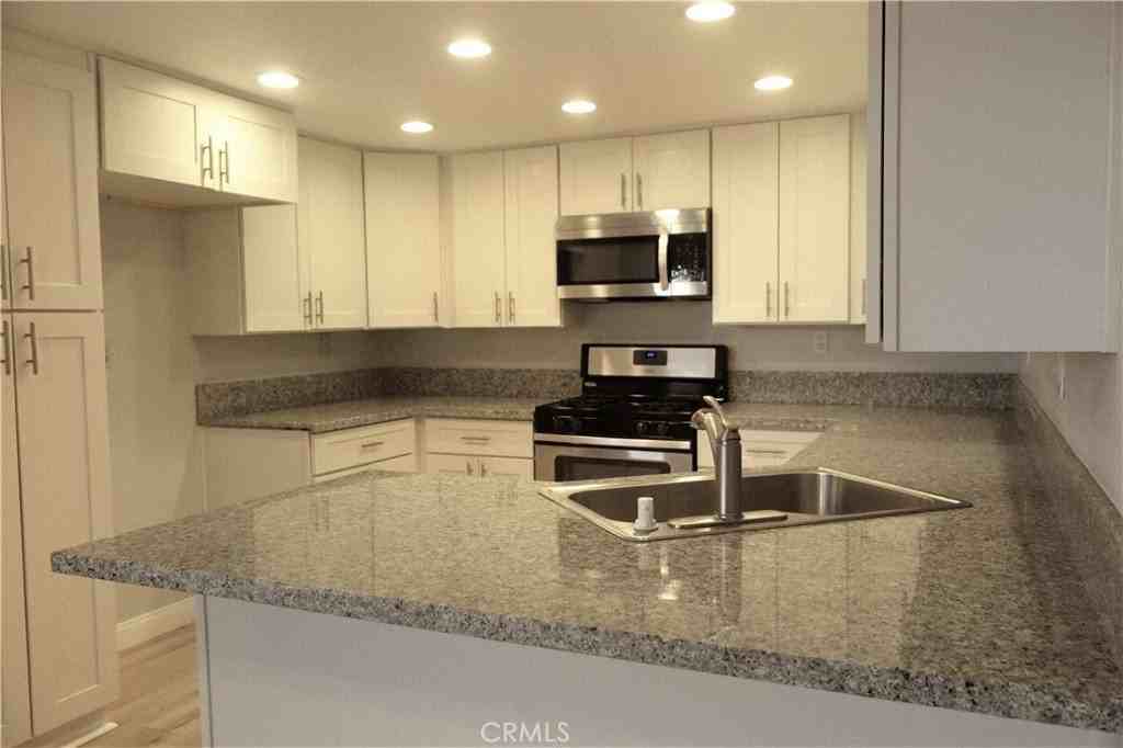 26242 Fern Gln #78 - Photo 4 of 20