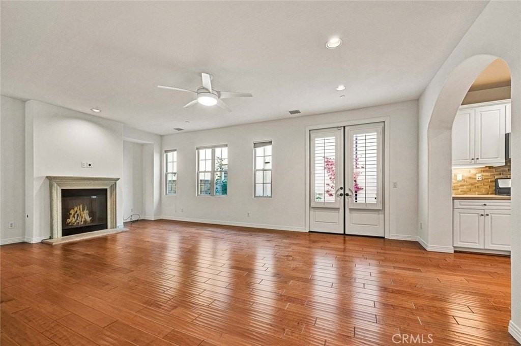 82 Vintage - Photo 5 of 44