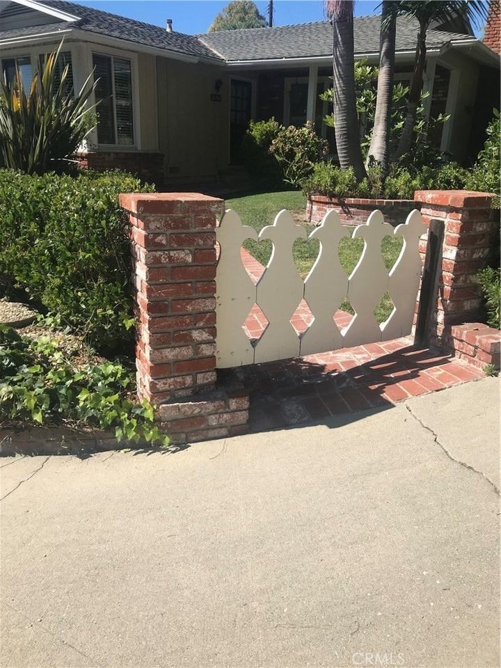 26907 Indian Peak Rd - Photo 4 of 30