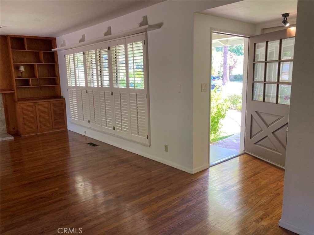 26907 Indian Peak Rd - Photo 7 of 30