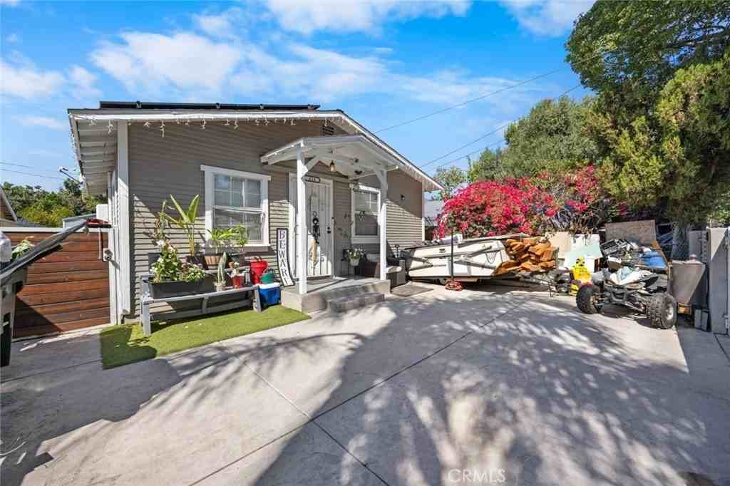 610 S Vine Ave - Photo 3 of 7