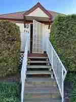 featured image of 735 W 31st St