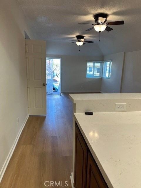 735 W 31st St - Photo 6 of 15