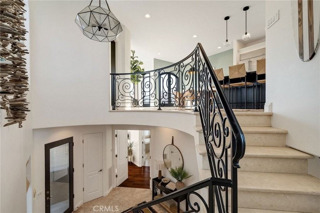 229 23rd St - Photo 5 of 50