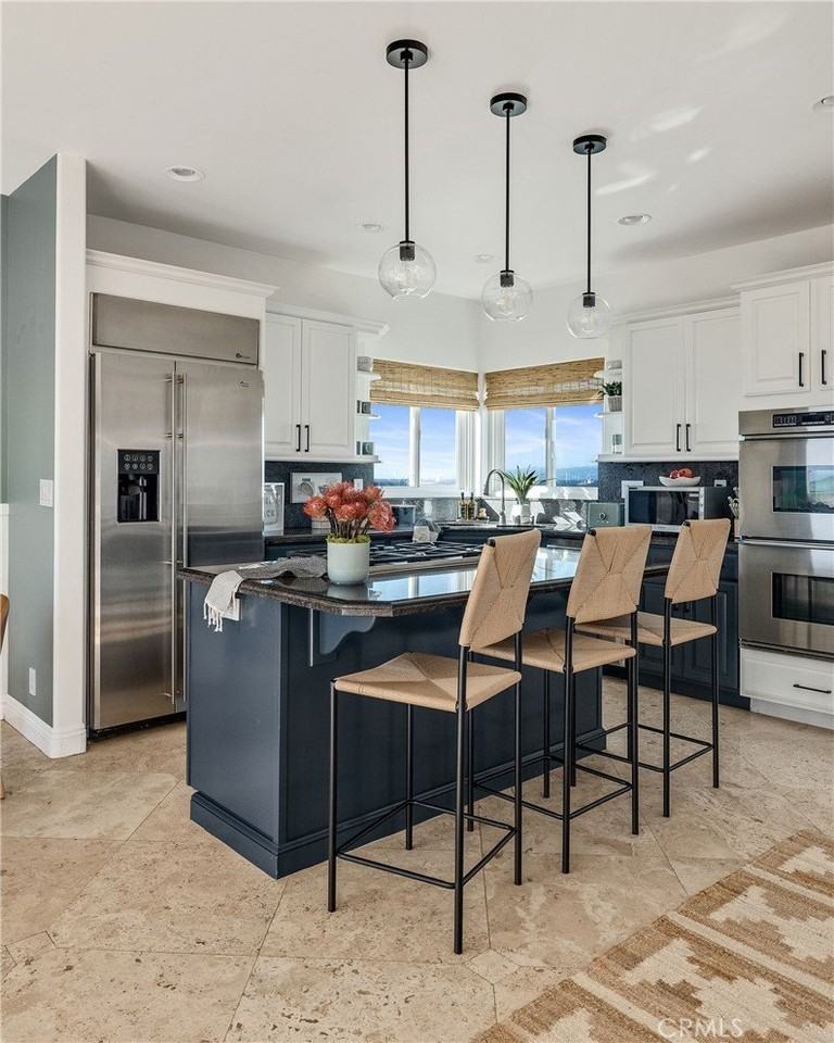 229 23rd St - Photo 7 of 50