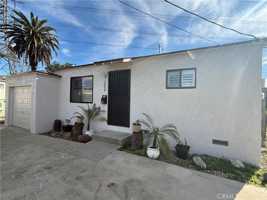 featured image of 2600 Charlotte Ave