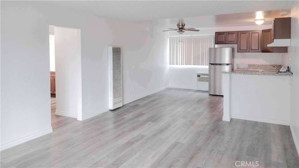 1724 Crofton Ln - Photo 3 of 22