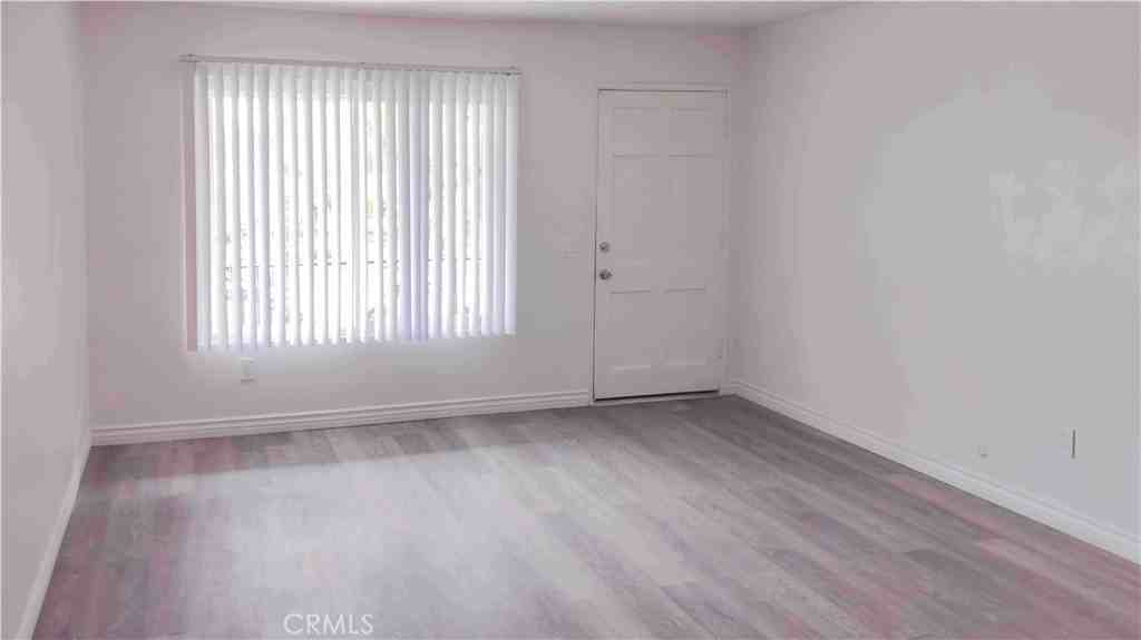 1724 Crofton Ln - Photo 5 of 22