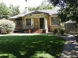 featured image of 1554 Las Lunas St