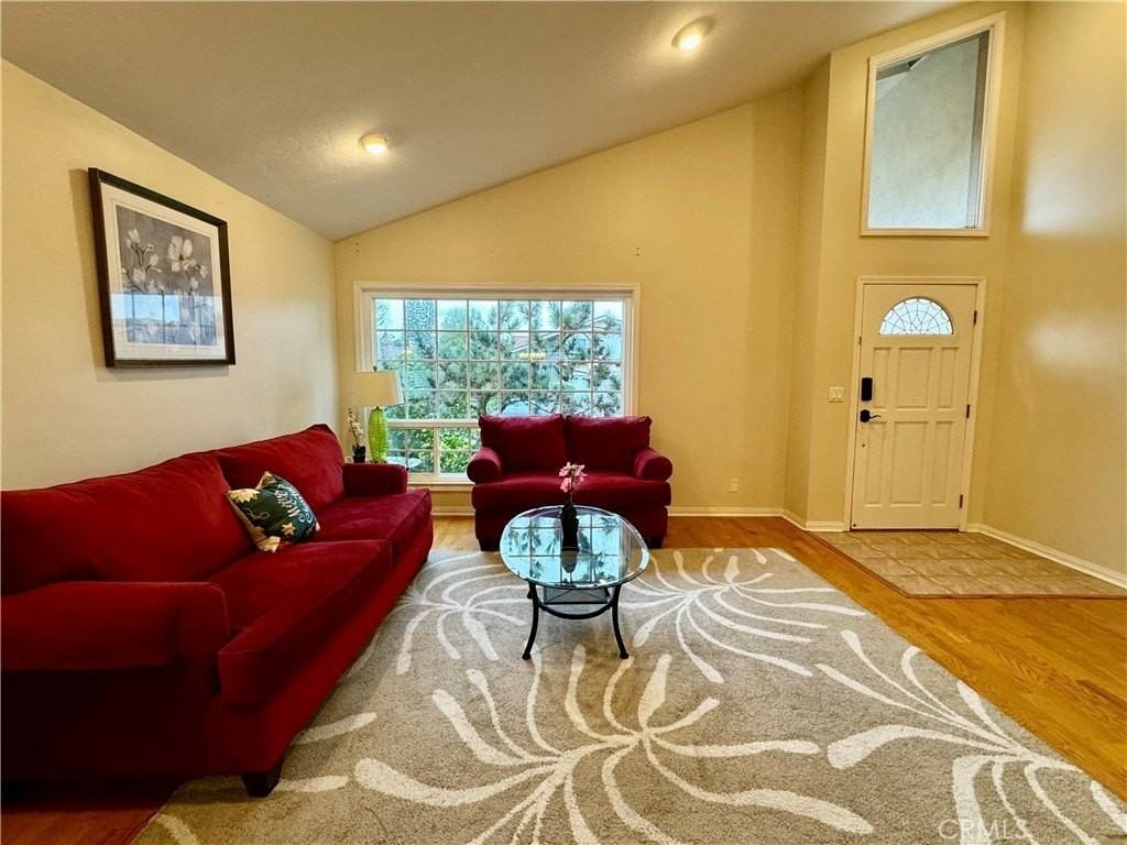 3632 Myrtle St - Photo 4 of 40