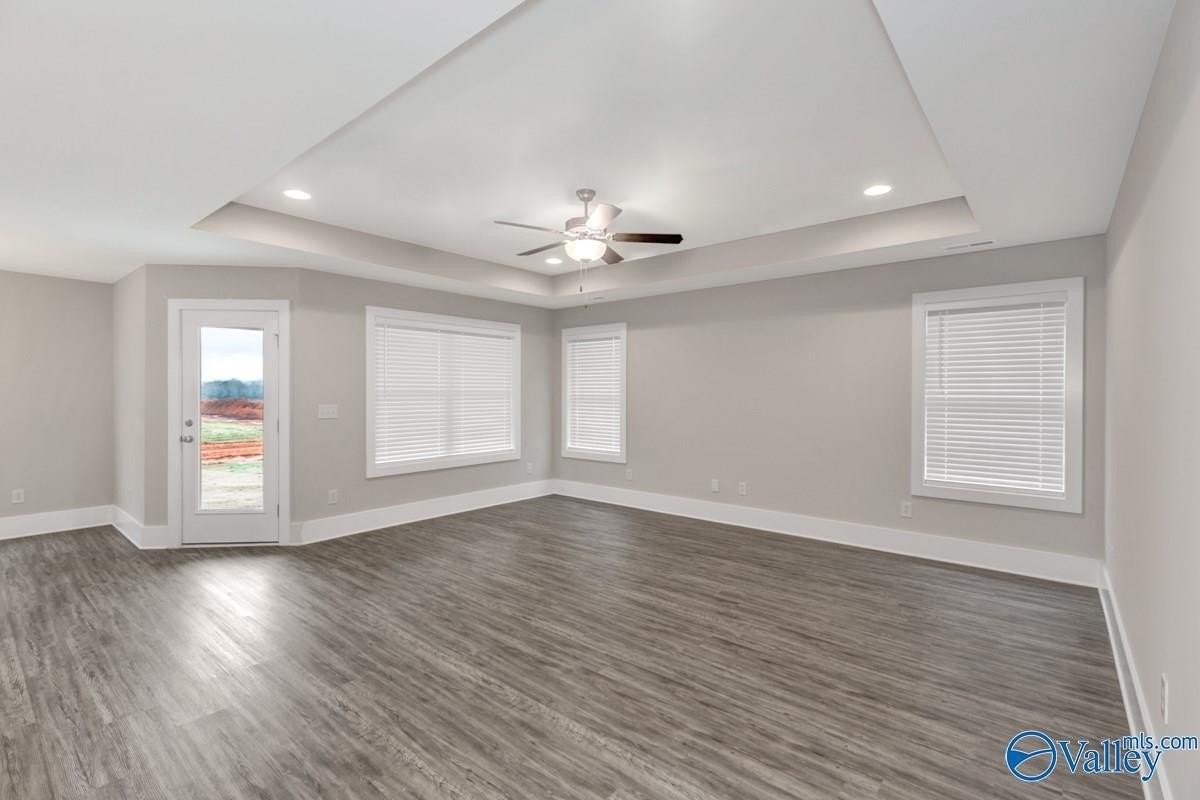 381 Mccollum Rd - Photo 6 of 26