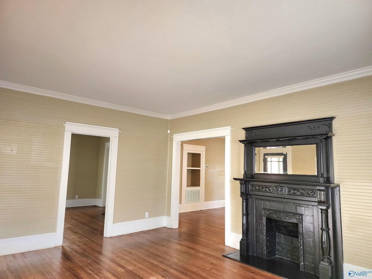 1214 Pratt Ave Ne - Photo 3 of 17