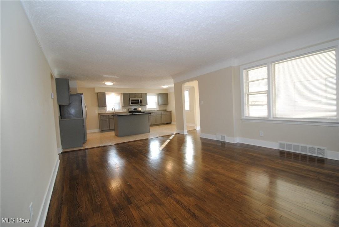 26650 Detroit Rd - Photo 6 of 18