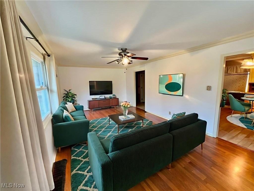 301 Bogart Rd - Photo 6 of 37