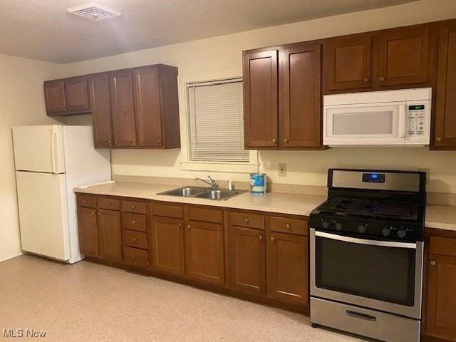 397 Pearl St Unit 1/2 #1-2 - Photo 3 of 12