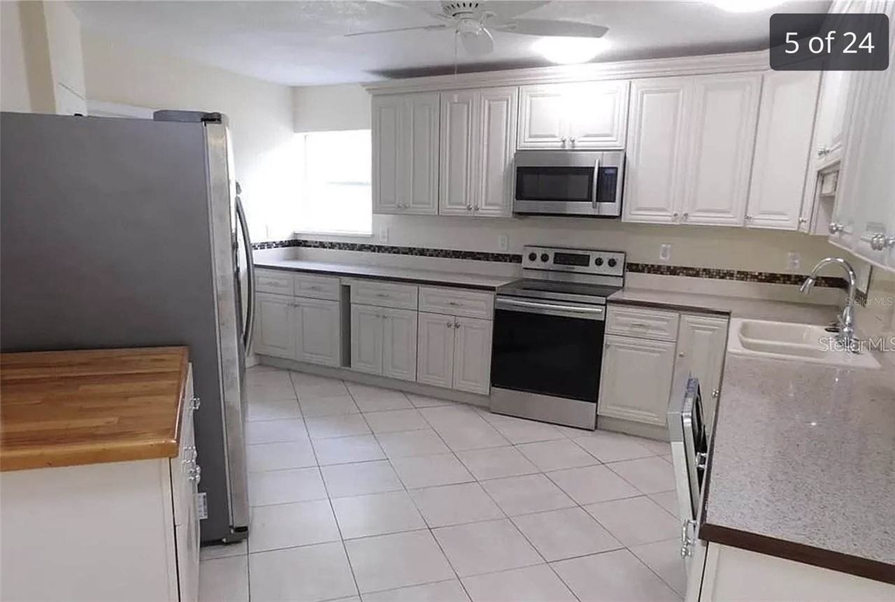 8185 Longbay Blvd - Photo 6 of 23