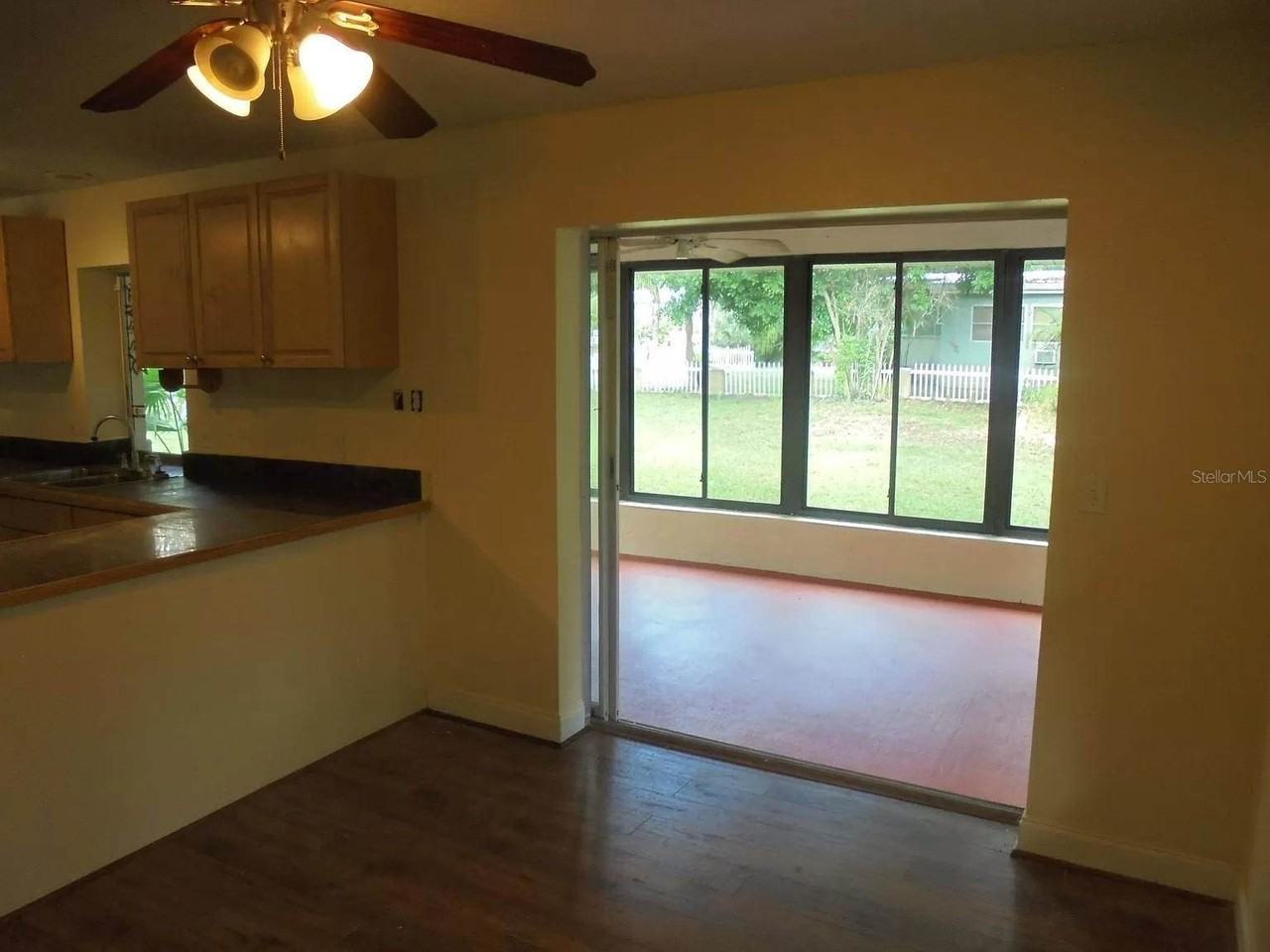 5033 Lords Ave - Photo 3 of 8