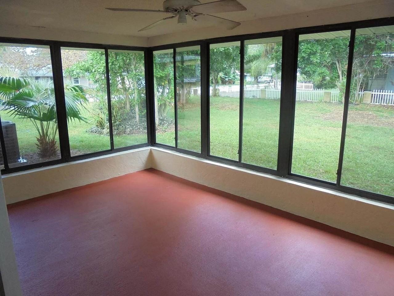 5033 Lords Ave - Photo 5 of 8