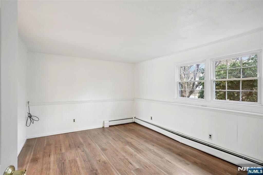 254 Darlington Ave - Photo 6 of 43