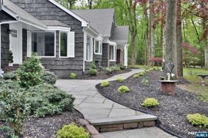 featured image of 35 Red Rock Trl