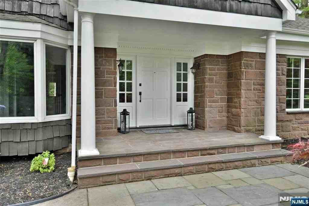 35 Red Rock Trl - Photo 4 of 50