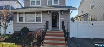 featured image of 115 River Rd 1st Fl