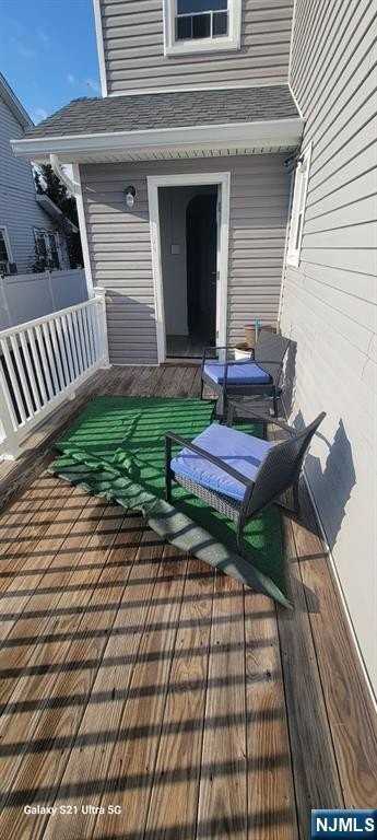 115 River Rd 1st Fl - Photo 4 of 18