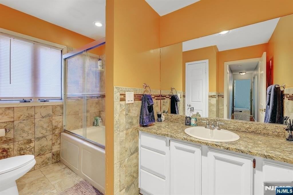 2 Grand Ave - Photo 7 of 8