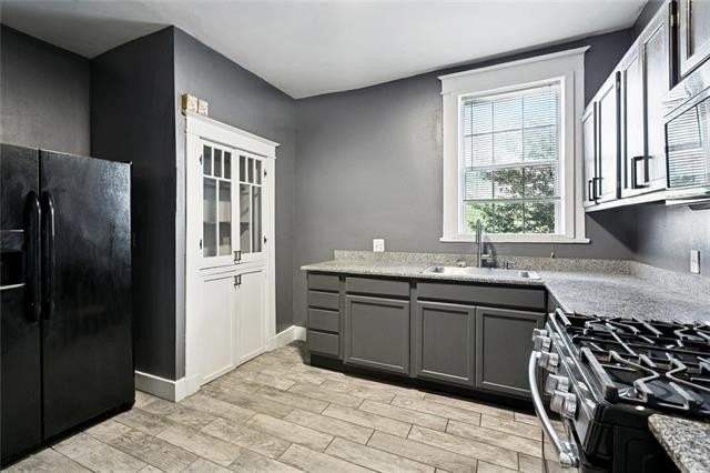 4201 S Galvez St - Photo 4 of 10