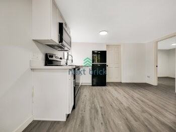 223 Cedar Ave - Photo 3 of 11