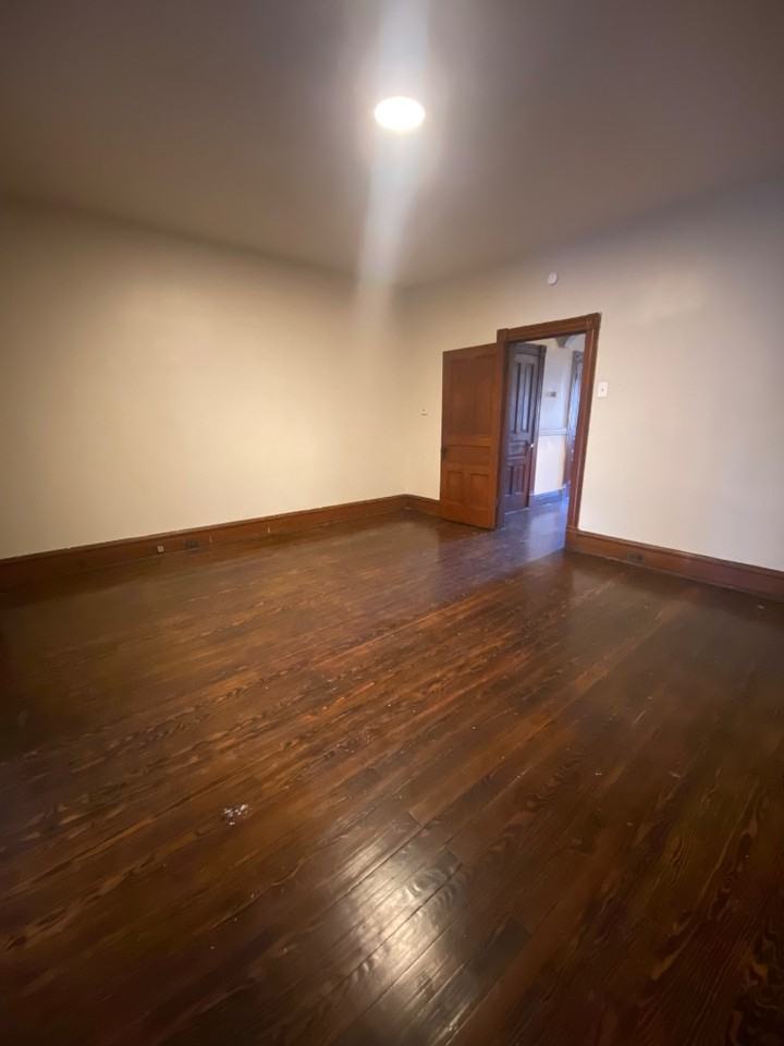 3826 Nebraska Ave #1F - Photo 4 of 11