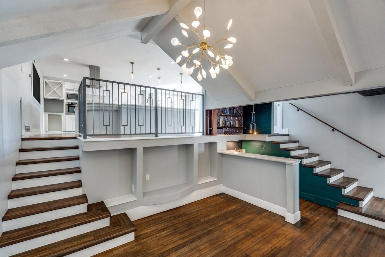 2910 S Country Club Rd - Photo 4 of 17