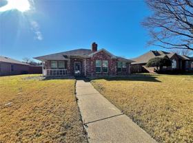 906 Moore St - Photo 1 of 1