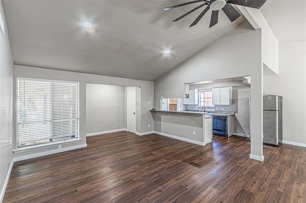 1018 Mccallum Dr - Photo 7 of 36