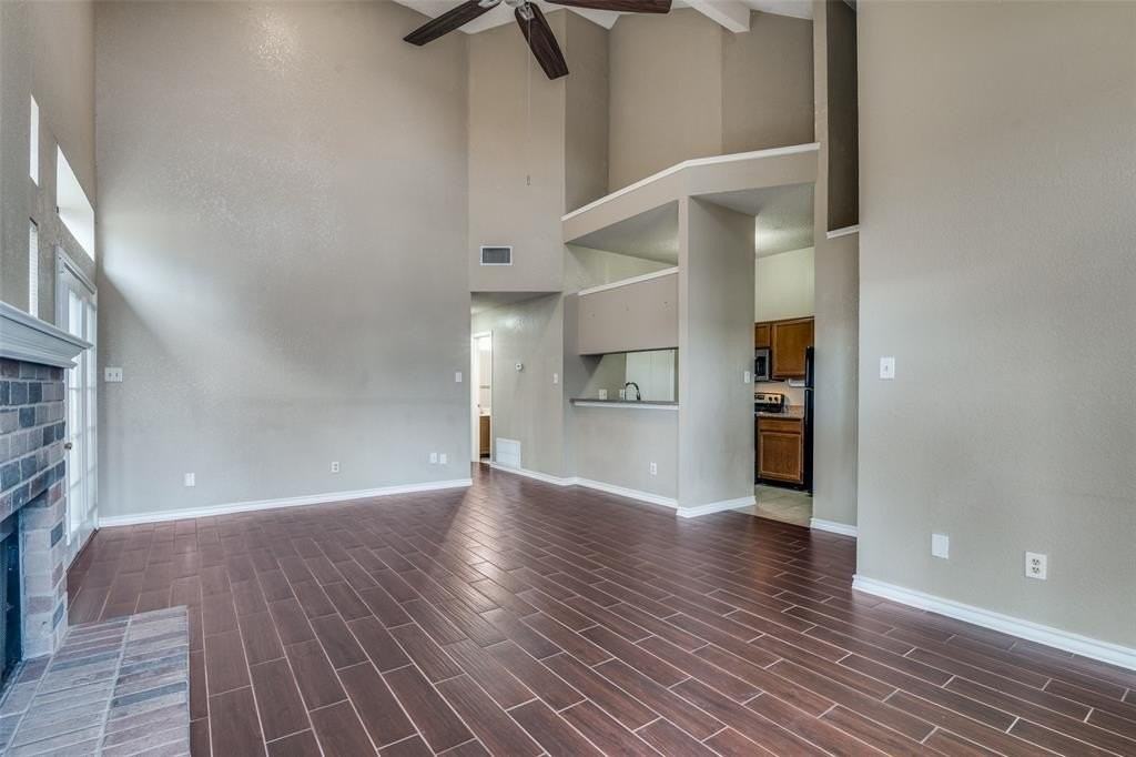 4803 Clover Haven St - Photo 4 of 12