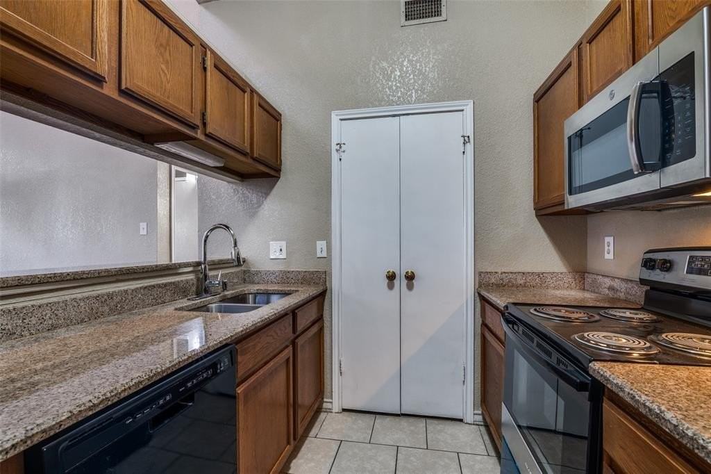 4803 Clover Haven St - Photo 6 of 12